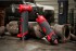 Milwaukee M12 FDGS-422B aku p��m� bruska, kle�tina 6 a 8 mm, 2x aku (2,0 Ah + 4,0 Ah), 4933471436