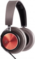 BeoPlay H6 Graphite Blush sluchtka pes ui Bang & Olufsen