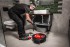 Milwaukee M12HSFSM-602 vysokorychlostn� odvod�ovac� �isti� s ohebnou h��del� 12 V, 2� 6,0 Ah, 4933498378